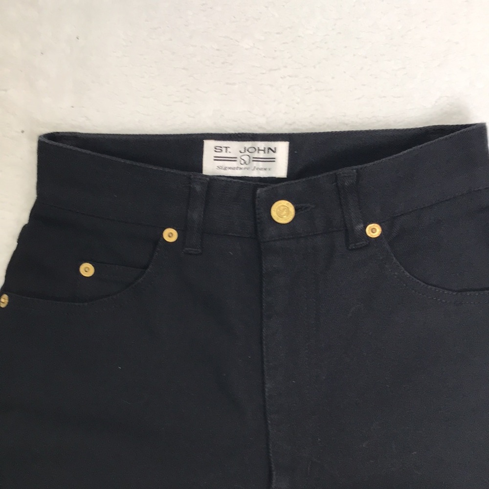 St. John Signature High Waist Jeans - Picture 3 of 6